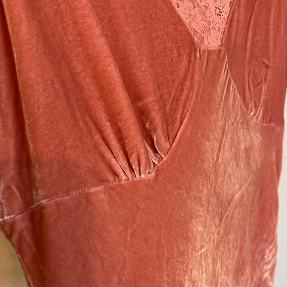 LOFT Pink Lace Trim Tank Top - Picture 4 of 4